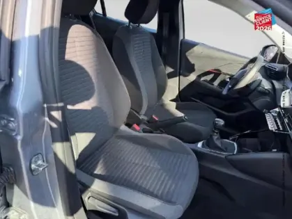 Photo 34 Peugeot 208  1.5 BlueHDi 100ch S/S Active CarPlay