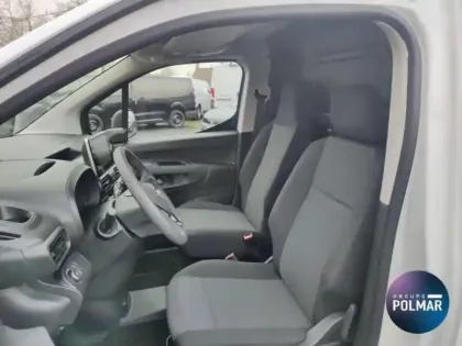 Photo 8 Opel Combo  Cargo M 800kg Electrique 136ch Batterie 54 kWh