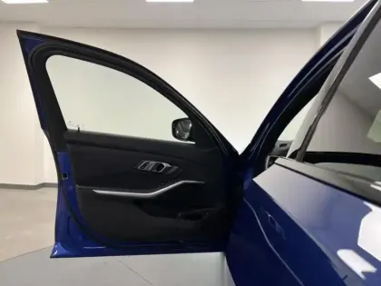 Photo 6 BMW Serie 3 Série 3 Touring 320dA xDrive 190ch M Sport