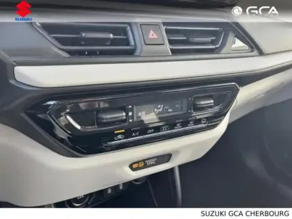 Photo 10 Suzuki Swift  1.2 Hybrid 83ch Privilège AllGrip