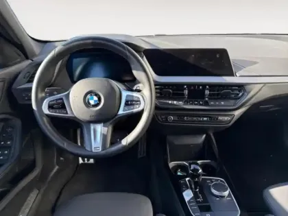 Photo 9 BMW Serie 1 Série 1 118iA 136ch M Sport DKG7