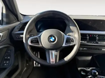 Photo 11 BMW Serie 1 Série 1 118iA 136ch M Sport DKG7