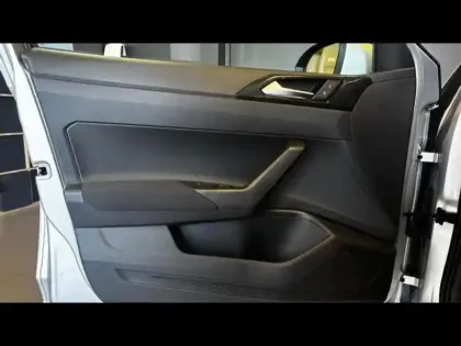 Photo 12 Volkswagen Taigo  1.0 TSI 116ch VW Edition DSG7