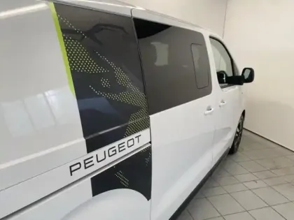 Photo 11 Peugeot Expert  Fg M 2.2 Diesel 180ch Cabine Approfondie Tech Edition automatique