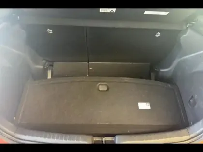 Photo 8 Toyota Yaris  116h Design 5p MY22 NG