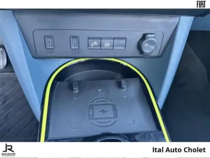 Photo 11 Fiat Panda Grande  1.2 Hybrid Turbo 110ch La Prima eDCT6