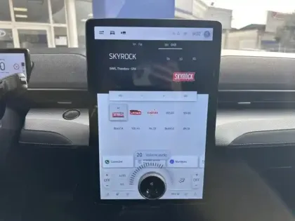 Photo 13 Ford Mustang  Mach-E 269ch Standard Range 72,6kWh Mach-E Propulsion