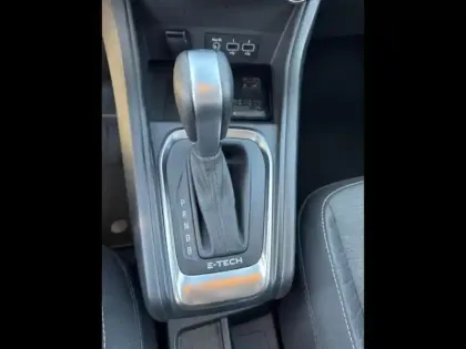 Photo 14 Renault Captur  1.6 E-Tech hybride 145ch Business -21