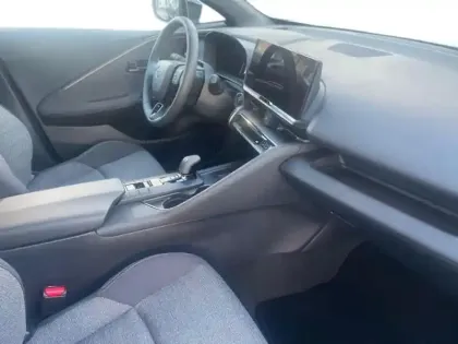 Photo 8 Toyota C-HR  2.0 Hybride Rechargeable 225ch Graphic MY26