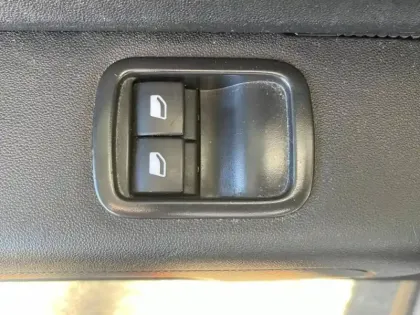 Photo 10 Citroën C3  1.5 BlueHDi 100ch S&S Feel AUTO-ECOLE