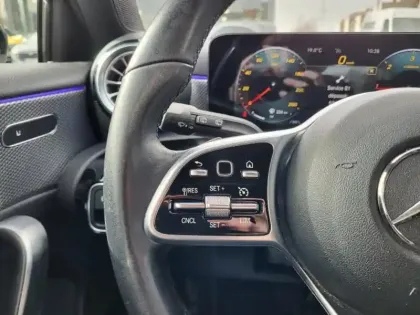 Photo 14 Mercedes Classe A  200 d 150ch Progressive Line 8G-DCT