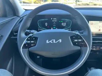 Photo 10 Kia Niro  1.6 GDi 138ch HEV Active DCT6