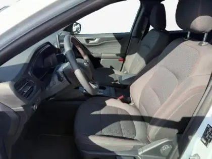 Photo 23 Ford Kuga  2.5 Duratec 190ch FHEV ST LINE Bussiness BVA