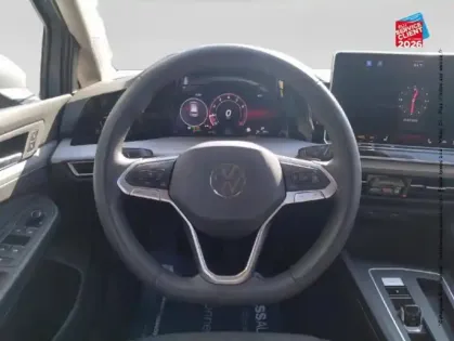 Photo 11 Volkswagen Golf  1.5 eTSI EVO2 116ch Life Plus DSG7 Siege chauf