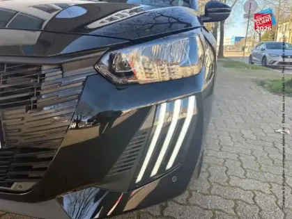 Photo 12 Peugeot 208  1.2 Hybrid 145ch Allure e-DCS6 Siege chauf