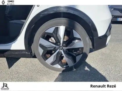 Photo 7 Renault Megane  E-Tech Electric EV60 220ch Techno super charge