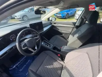 Photo 14 Volkswagen Golf  1.5 eTSI EVO2 116ch Life Plus DSG7 Siege chauf