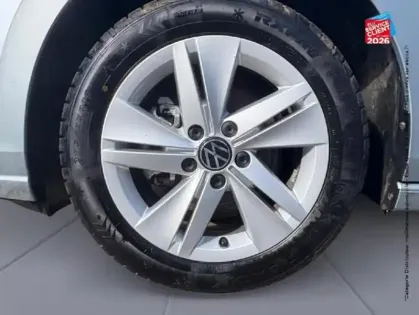 Photo 24 Volkswagen Golf  1.5 eTSI EVO2 116ch Life Plus DSG7 Siege chauf