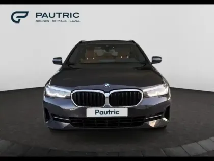 Photo 7 BMW Serie 5 Série 5 Touring 518dA 150ch Lounge Steptronic