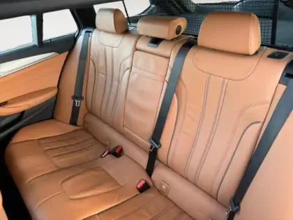 Photo 12 BMW Serie 5 Série 5 Touring 518dA 150ch Lounge Steptronic