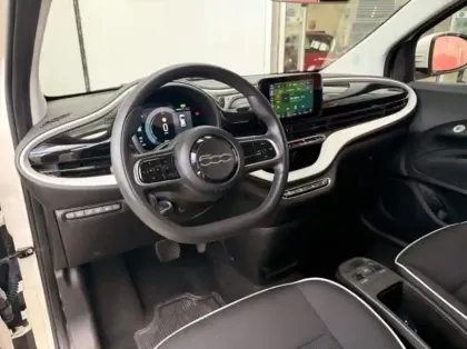 Photo 9 Fiat 500  e 95ch Action Plus