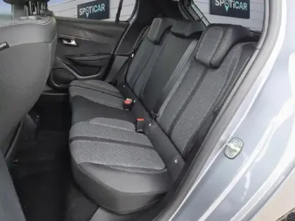 Photo 10 Peugeot 208  1.2 Hybrid 110ch Allure e-DCS6