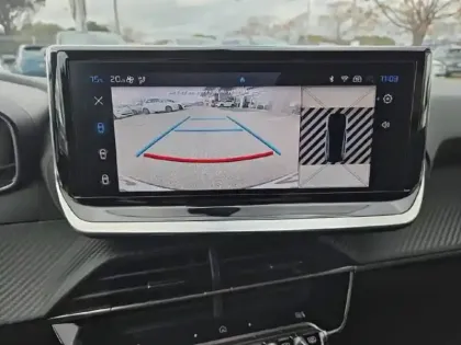 Photo 14 Peugeot 208  1.2 Hybrid 110ch Allure e-DCS6