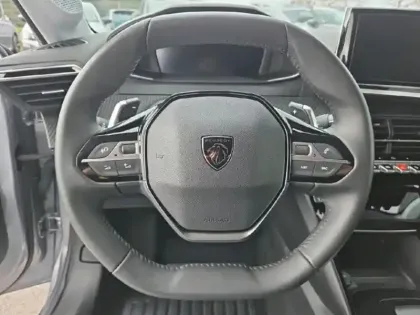 Photo 12 Peugeot 208  1.2 Hybrid 110ch Allure e-DCS6