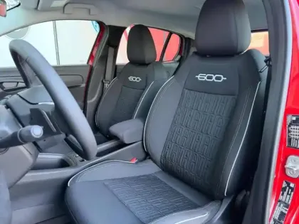 Photo 10 Fiat 600  1.2 Hybrid Turbo 110ch Pop eDCT6