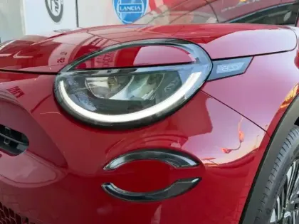 Photo 7 Fiat 600  1.2 Hybrid Turbo 110ch Pop eDCT6