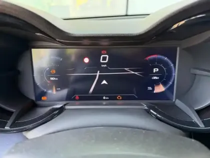 Photo 12 Alfa Romeo Junior  1.2 Ibrida 145ch Techno e-DCT6