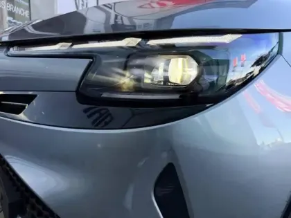 Photo 7 Alfa Romeo Junior  1.2 Ibrida 145ch Techno e-DCT6