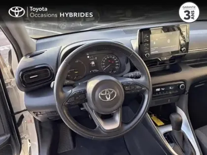 Photo 8 Toyota Yaris  116h Dynamic 5p MC24