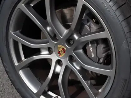 Photo 11 Porsche Cayenne  Coupé 3.0 V6 462ch E-Hybrid