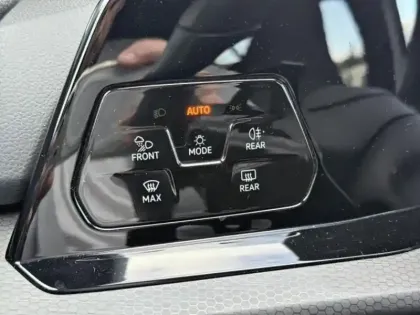 Photo 13 Volkswagen Golf  1.4 eHybrid 245ch GTE DSG6