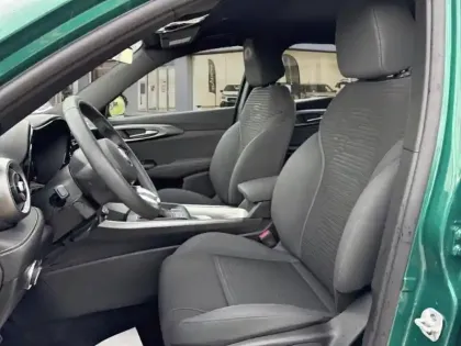 Photo 8 Alfa Romeo Tonale  1.5 Hybrid 130ch Sprint TCT