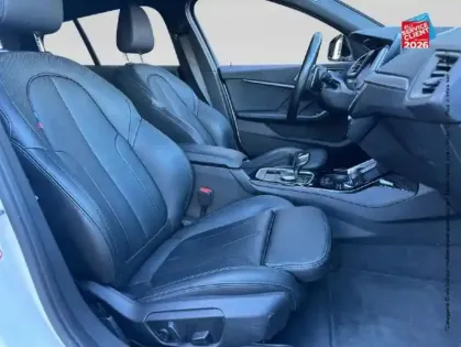 Photo 19 BMW Serie 1 Série 1 118dA 150ch M Sport