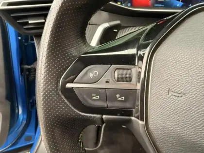 Photo 13 Peugeot 2008  1.5 BlueHDi 130ch S&S GT Line EAT8