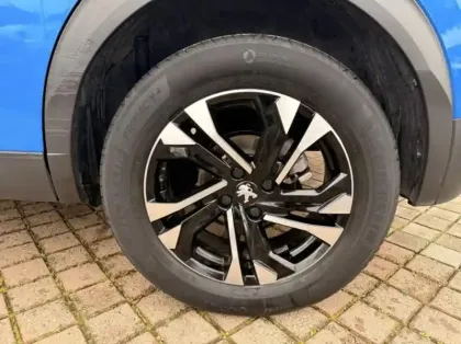 Photo 7 Peugeot 2008  1.5 BlueHDi 130ch S&S GT Line EAT8