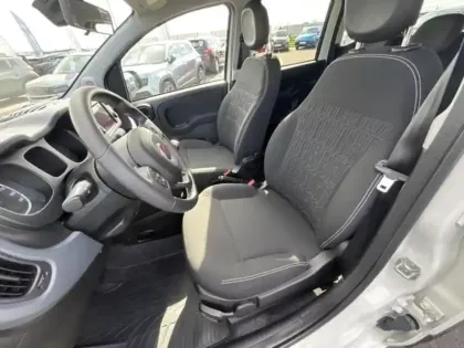 Photo 9 Fiat Panda  1.0 70ch BSG S&S  Cross