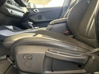 Photo 13 BMW Serie 1 Série 1 116dA 116ch Business Design DKG7