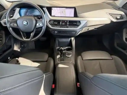 Photo 24 BMW Serie 1 Série 1 116dA 116ch Business Design DKG7