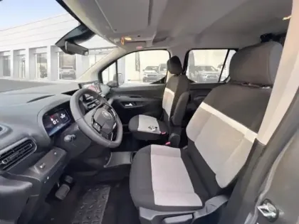 Photo 8 Citroën Berlingo  XL 1.5 BlueHDi 130ch S&S MAX 5 places