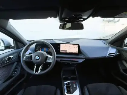 Photo 8 BMW Serie 1 Série 1 120A 170ch M Sport DKG7