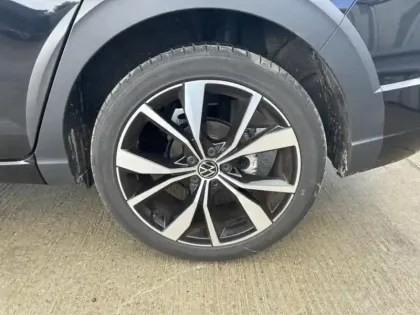 Photo 8 Volkswagen Taigo Gén. I Ph1 Evo R-Line Edition 5