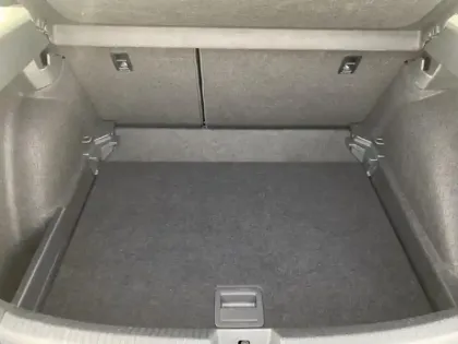 Photo 22 Volkswagen Taigo Gén. I Ph1 Evo R-Line Edition 5