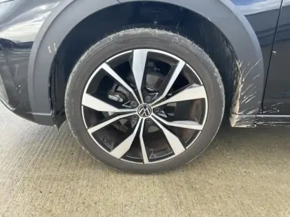 Photo 7 Volkswagen Taigo Gén. I Ph1 Evo R-Line Edition 5