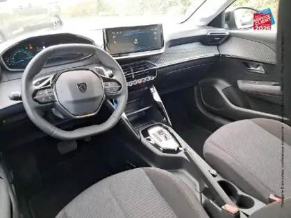 Photo 14 Peugeot 208  1.2 Hybrid 110ch Style e-DCS6