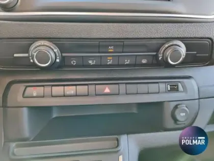 Photo 14 Opel Vivaro  Fg M 136ch (100kW) Batterie 49 kWh