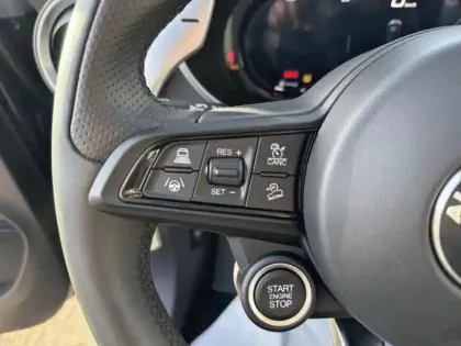 Photo 14 Alfa Romeo Stelvio  2.2 Diesel 160ch Veloce AT8